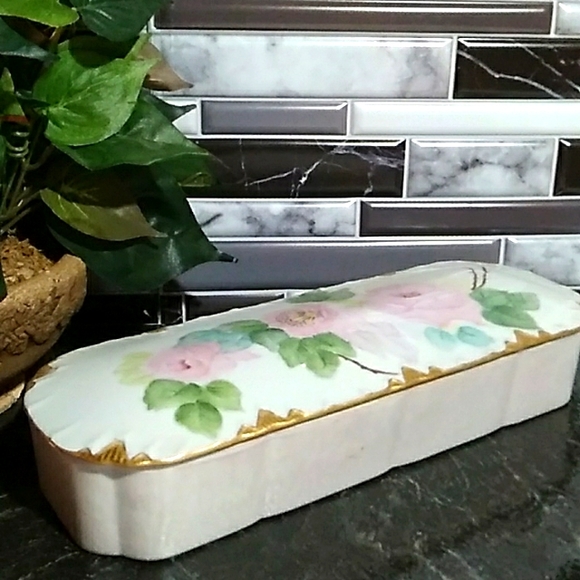 Vintage Long Shabby Chic Ceramic Rose Pattern Gold Gold Trimmed Storage Box - Picture 6 of 11